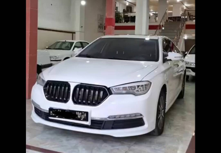 جلو پنجره لیفان ۸۲۰ طرح بی ام وBMW